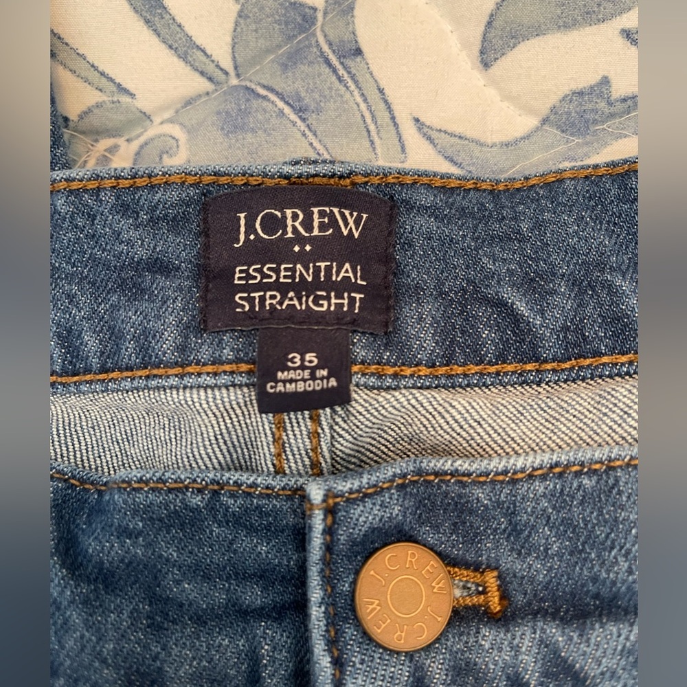 J.Crew Essential Straight Jeans size 35